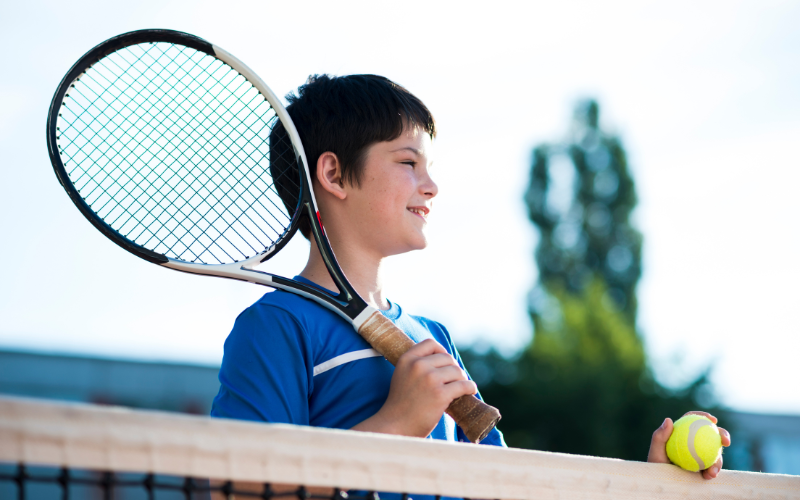 10.Tennis - Sport di tutti - Bambini che prendono lezioni di tennis - Asd Sporting Arechi